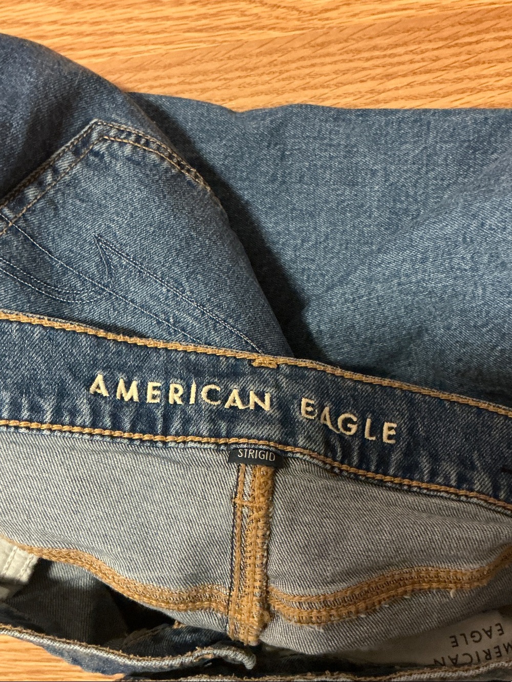 AE Low-Rise Baggy Ultra Wide-Leg Jean Size 4 Regular - Picture 8 of 12